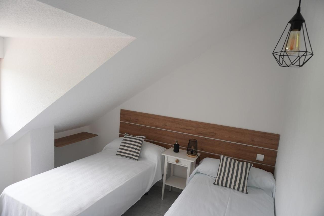 Hostal La Biela 43 Галисано Екстериор снимка