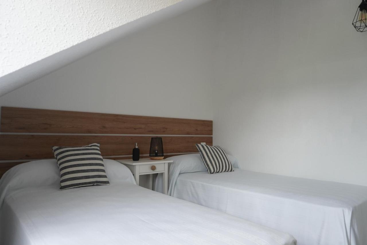 Hostal La Biela 43 Галисано Екстериор снимка