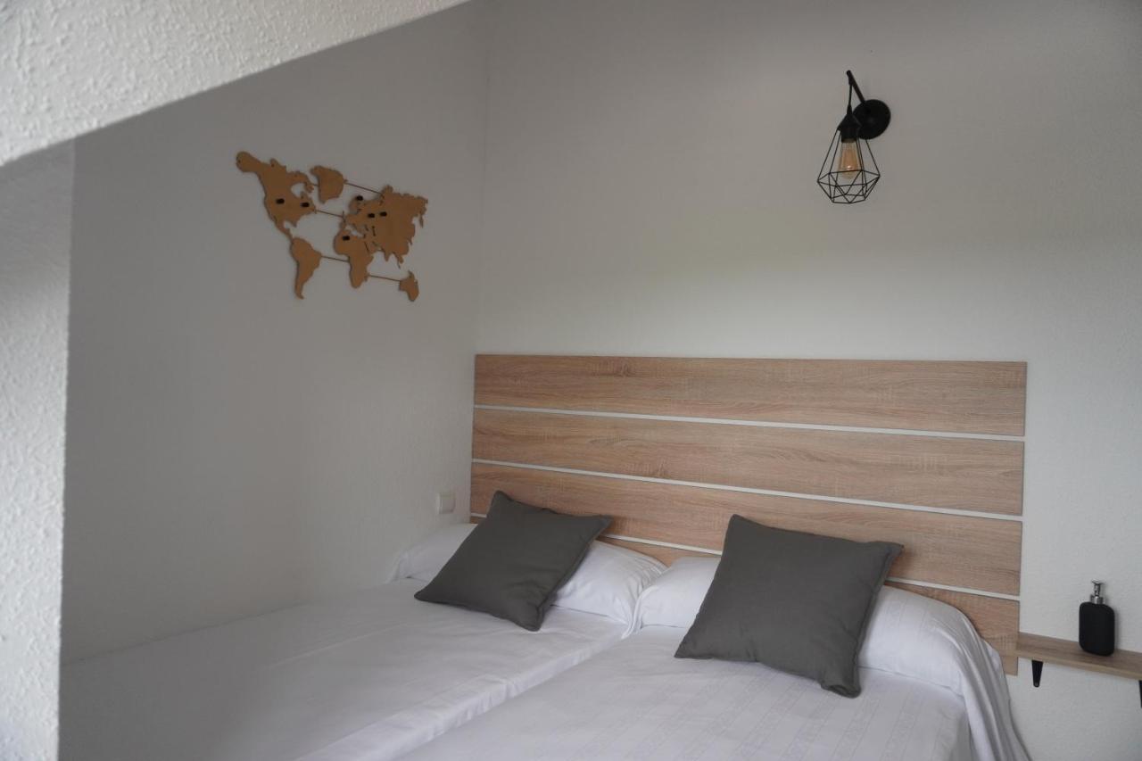 Hostal La Biela 43 Галисано Екстериор снимка