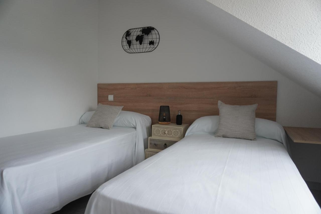 Hostal La Biela 43 Галисано Екстериор снимка