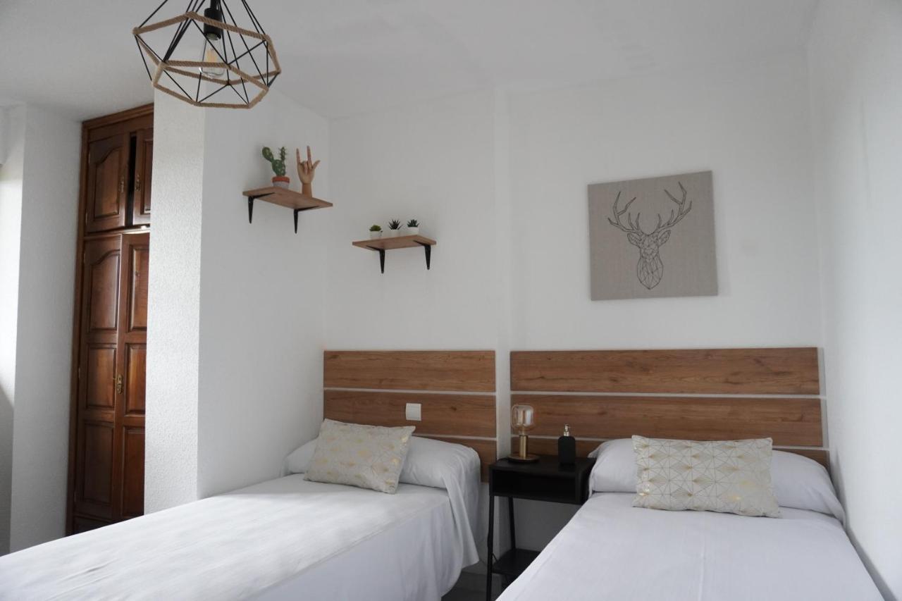 Hostal La Biela 43 Галисано Екстериор снимка